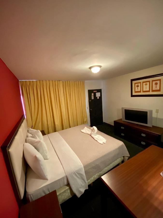 Hotel Los Altos Tijuana Exterior photo